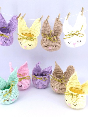 Cesta coelhinho de páscoa em amigurumi