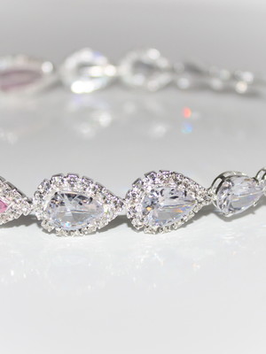 Kit tiara e brincos de noiva ou debutantes