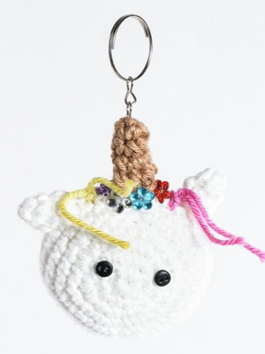 Chaveiro unicórnio pequeno em amigurumi