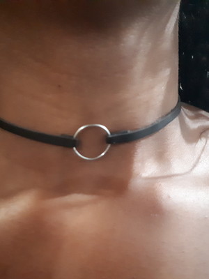 Choker em corino com argola