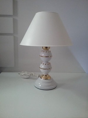 Abajur clássico para quarto modelo perry
