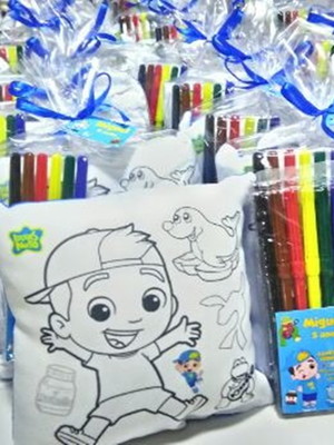 Almofada luccas neto para pintar