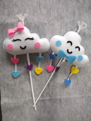 Chuva de amor no pega balão em feltro