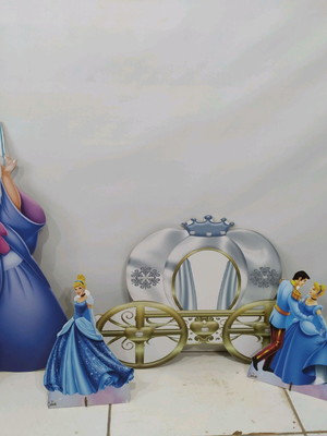 Displays cinderela