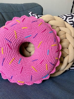 Almofada donuts rosa claro