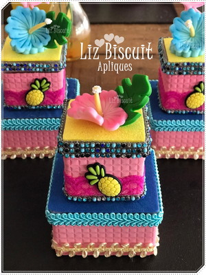 Aplique flores tropicais - liz biscuit