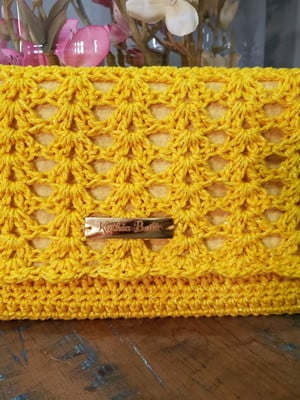 Clutch /carteira de mão em crochê amarela (mod:luna)