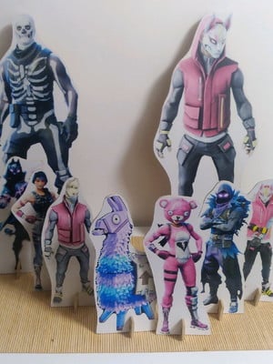 Display de mesa fortnite 12 peças