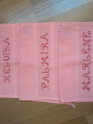Toalha com nome bordado