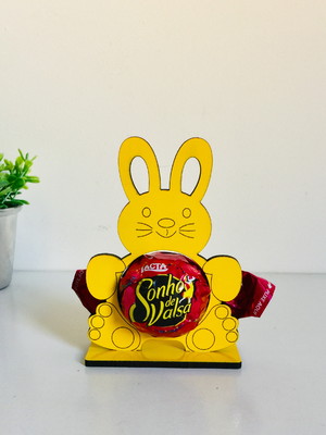 Kit com 10 lembrancinhas de coelhinho da páscoa amarelo mdf