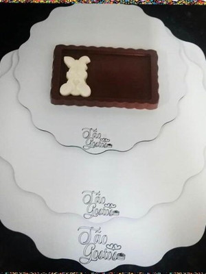 Trio cake board com logomarca em mdf