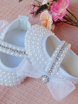 Sapatinhos com pérolas