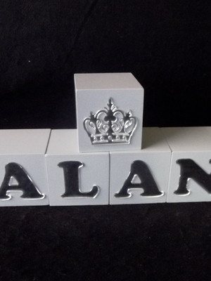 Cubo com nome alan