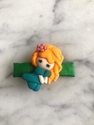 Princesa valente no bico de pato