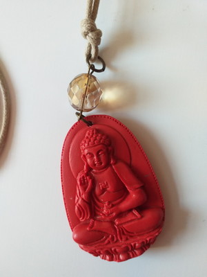 Colar "o buda vermelho"
