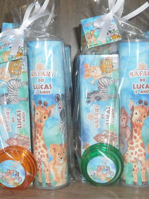 Kit pega vareta + dominó + ioio + tag com fita cetim safari