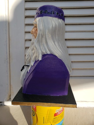 Busto mago merlim em resina abs