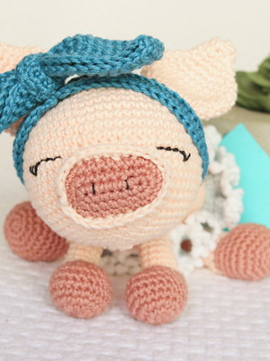 Brinquedo de crochê - porquinha brinquedo de amigurumi
