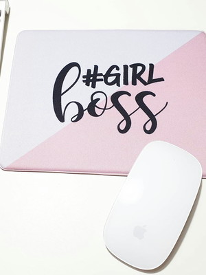 Mouse pad - rosa e branco - #girl boss