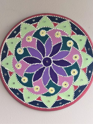 Mandala decorada com espelhados