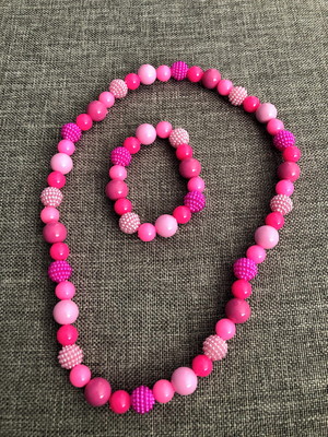 Conjunto colar e pulseira rosa