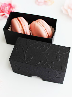 Caixa para dois doces preta pronta entrega 8x4x4cm