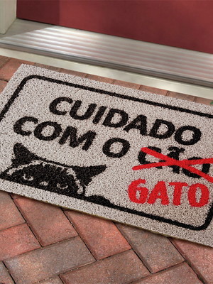 Capacho cuidado com o gato