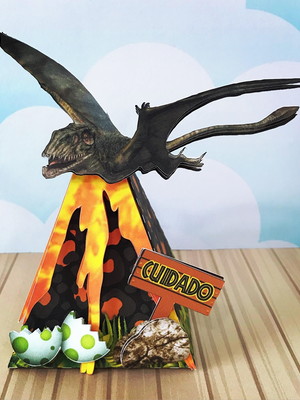 Caixa pirâmide dinossauro.