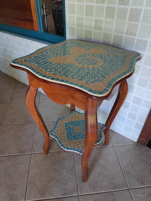 Mesa em mosaico