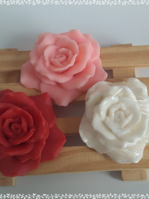 Sabonete rosa damascena