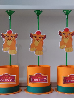 Kit com 10 centro / enfeite de mesa a guarda do leão - mod1