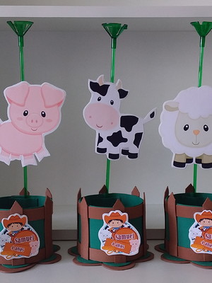 Kit com 10 enfeite de mesa fazendinha menino/menina - mod 1