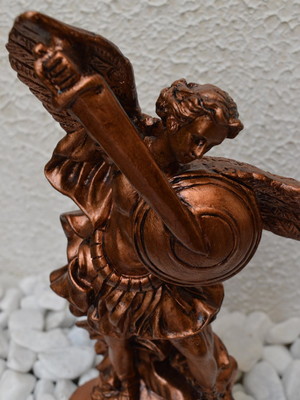 Estátua imagem escultura arcanjo miguel bronze 30cm