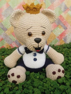 Urso rei amigurumi