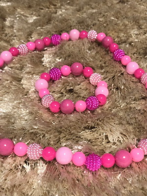 Conjunto colar e pulseira rosa