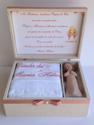 Caixa batizado madrinha toalha