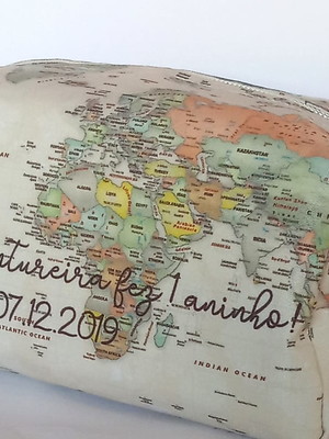 Necessaire personalizada mapa mundi