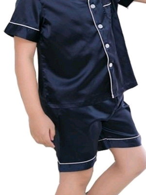 Conjunto pijama de cetim infantil