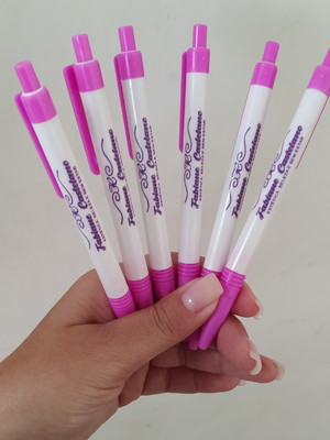 Caneta plástica ponteira colorida personalizada
