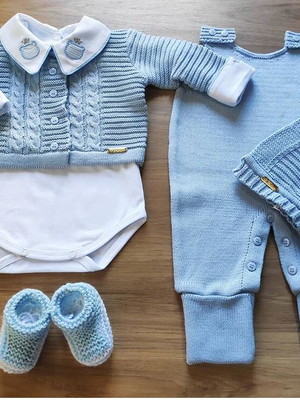 Saida de maternidade de menino tricô azul bebê 5 peças