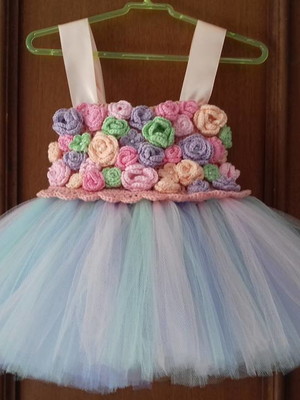 Vestido bebê tule com crochê