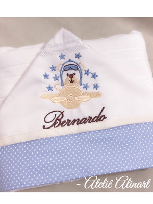 Toalha de banho para bebê personalizada tema urso aviador