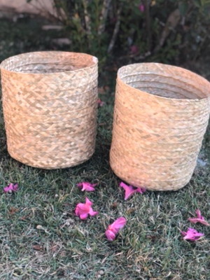 Cesto de palha artesanal (+-25cm)