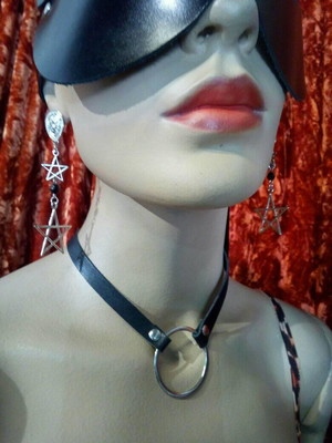Choker simples com uma argola