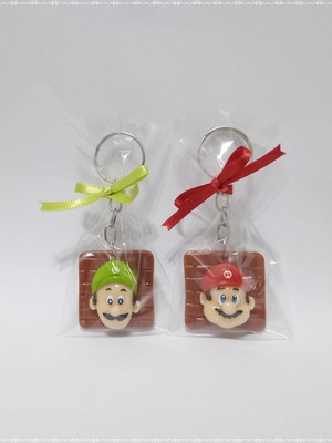 Kit com 10 chaveiros do mario bros/luigi bros