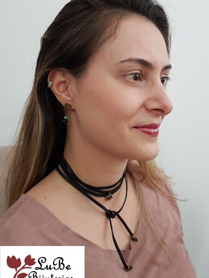 Gargantilha em couro preto com pingente elefante + brinco