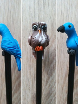 Lápis com ponteiras aves em biscuit