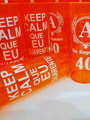 Copos long drink laranja personalizados