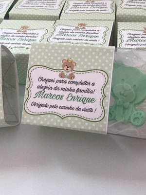 Lembrancinha de maternidade, ursinho com inicial