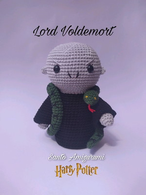 Lord voldemort em amigurumi (coleção harry potter)
